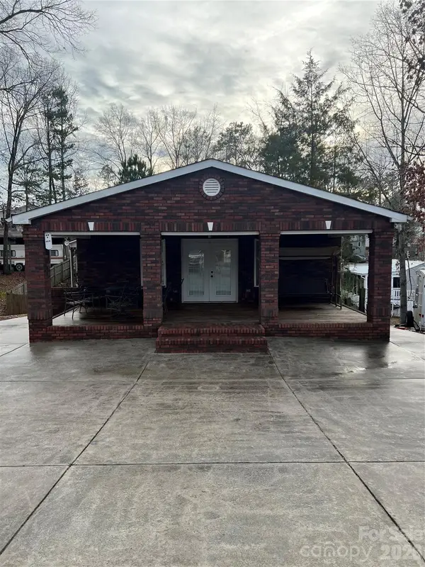 129 Twin Bluff Trail, Mount Gilead, NC 27306
