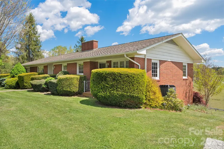 441 Mulberry Street, Clyde, NC 28721 - #2