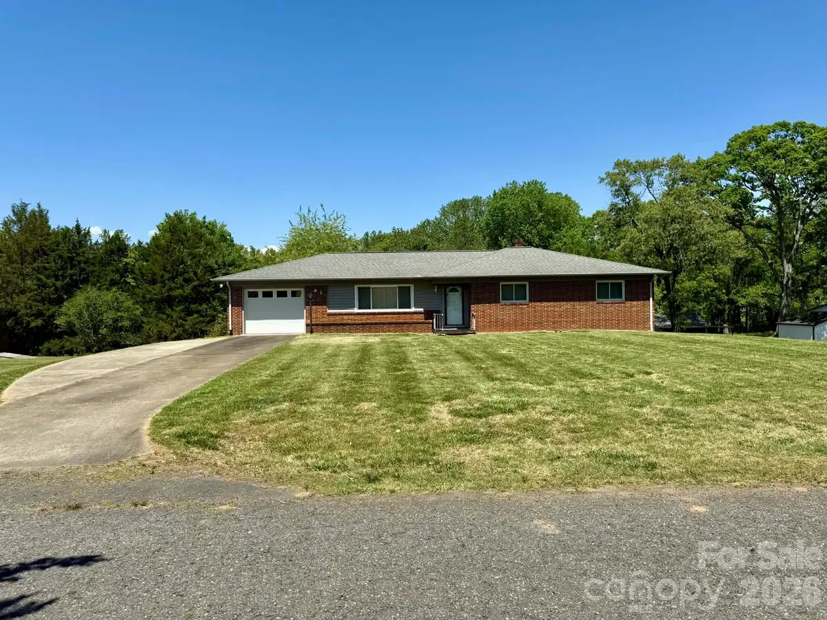 3195 Westview Street, Valdese, NC 28690 - #1