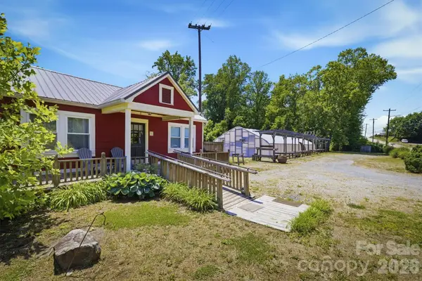 905 Carbon City Road, Morganton, NC 28655