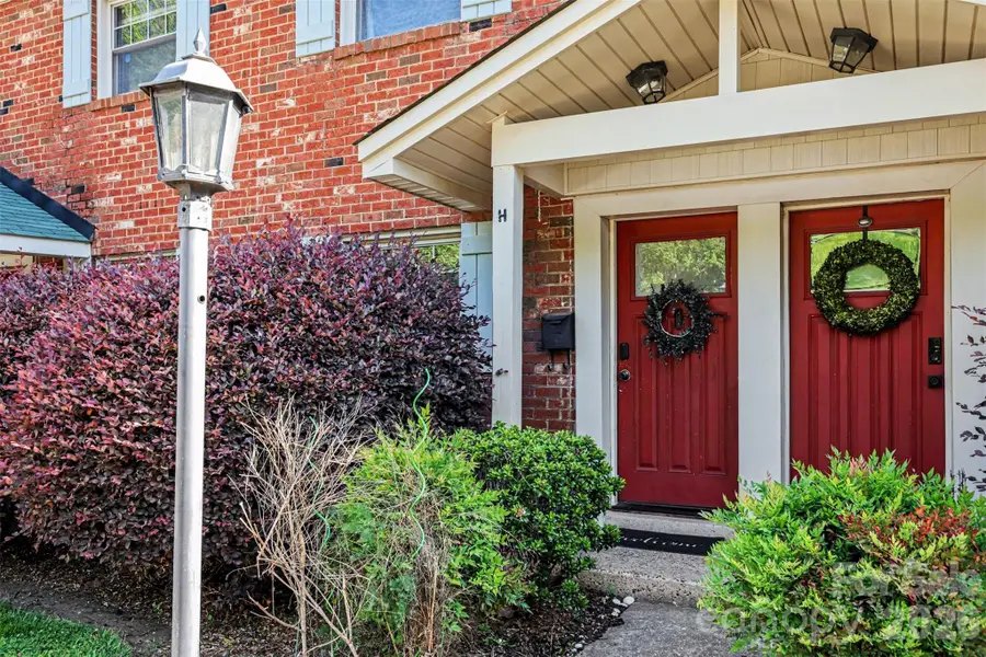 1201 Green Oaks Lane, Charlotte, NC 28205 - #2