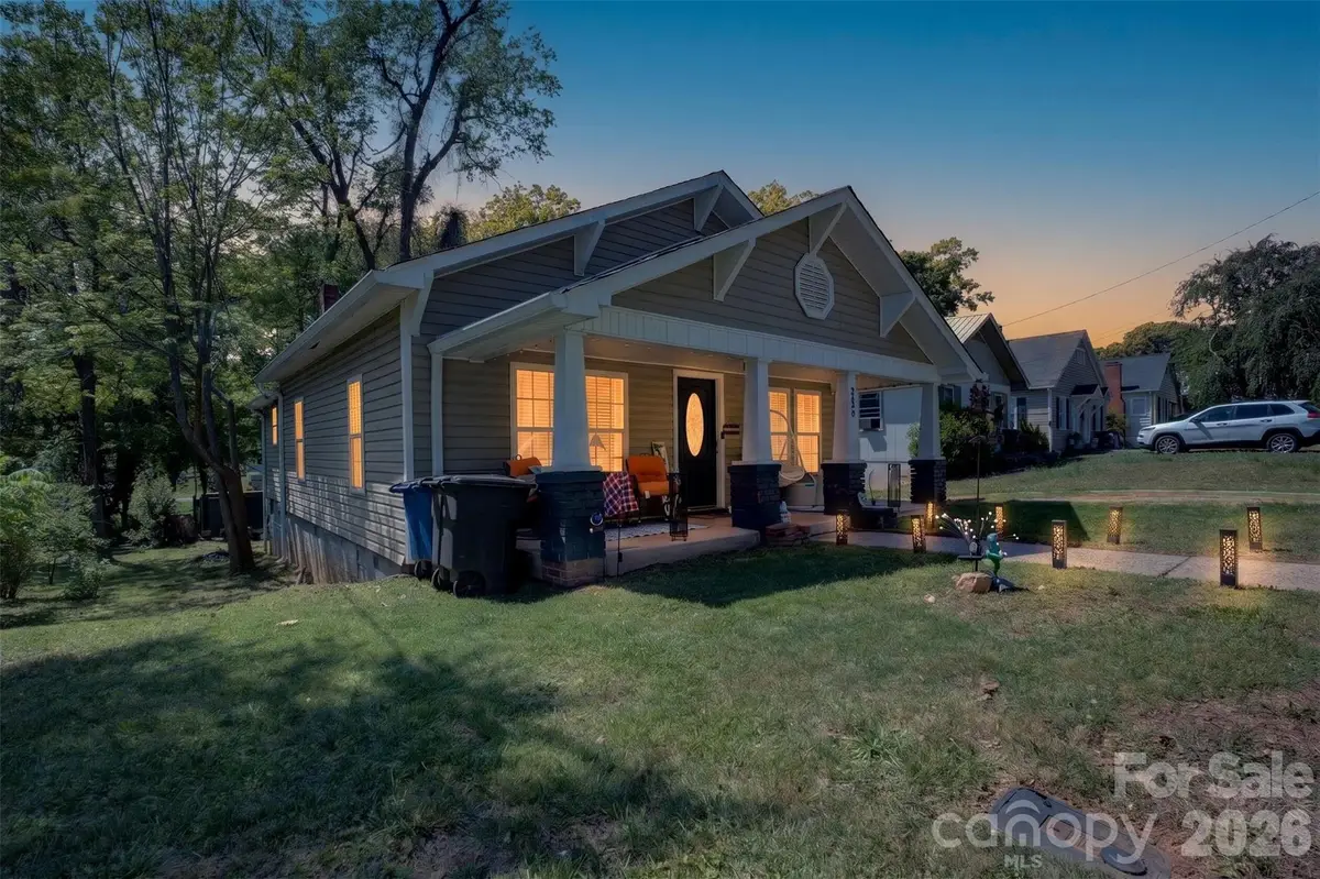 225 E End Avenue, Statesville, NC 28677 - #1