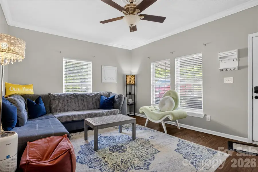 225 E End Avenue, Statesville, NC 28677 - #3