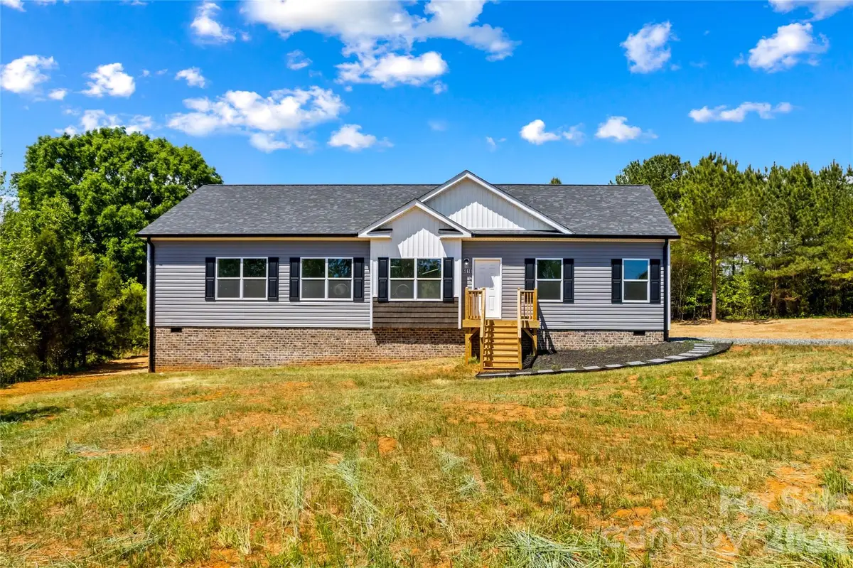 6016 Bridges Street, Catawba, NC 28609 - #1