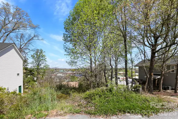 00 Summit Circle #13, Hendersonville, NC 28792