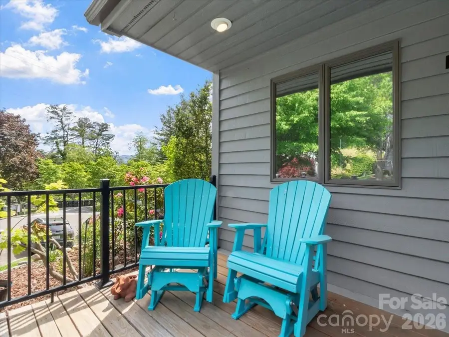 301 Robertson Street, Burnsville, NC 28714 - #3