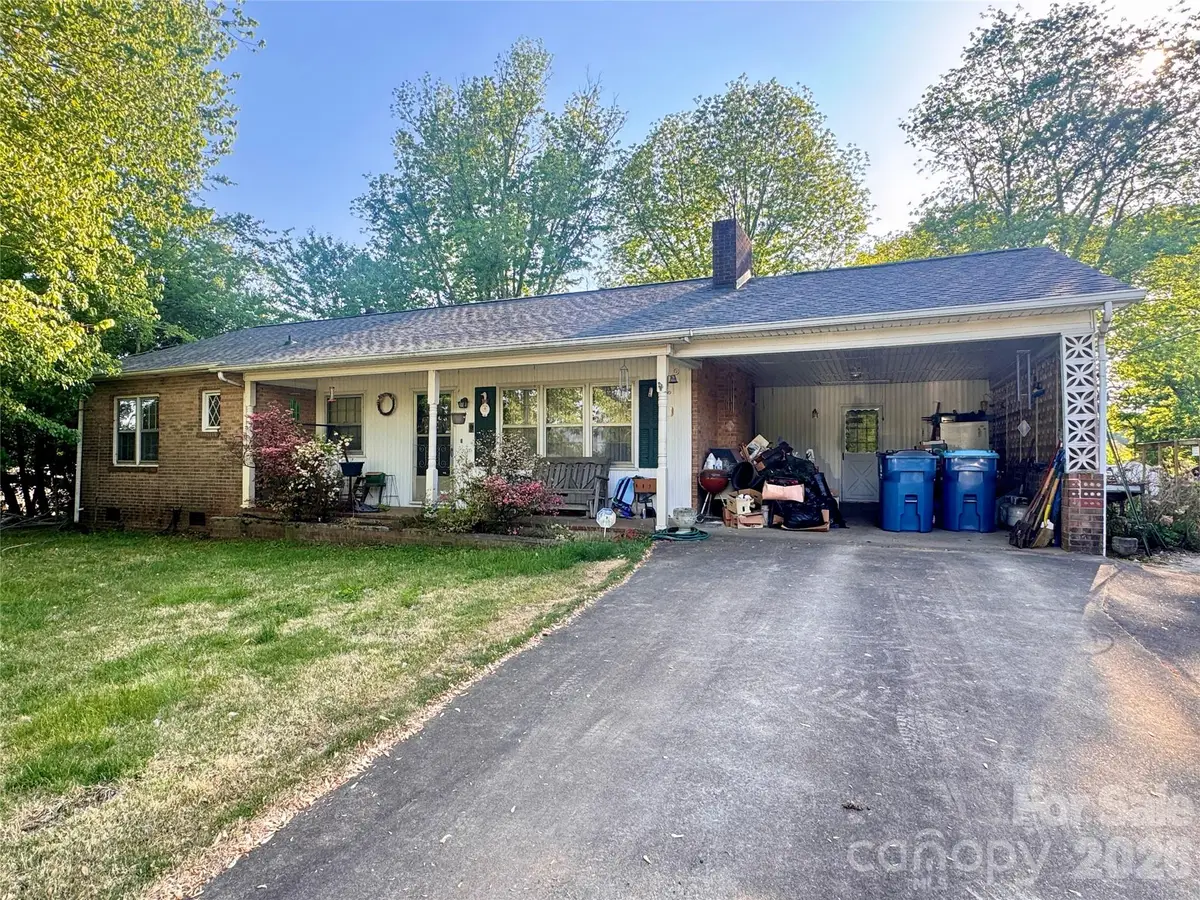 1102 Afton Drive, Lenoir, NC 28645 - #1