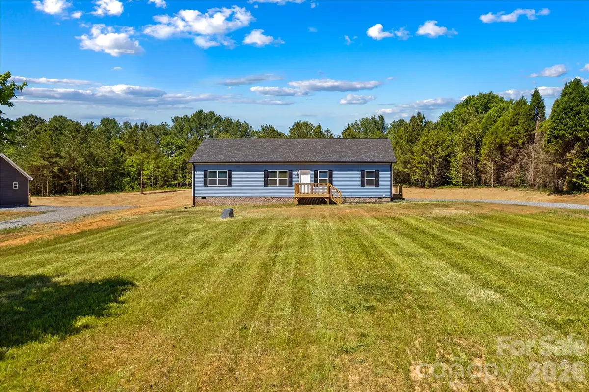 6040 Bridges Street, Catawba, NC 28609 - #1