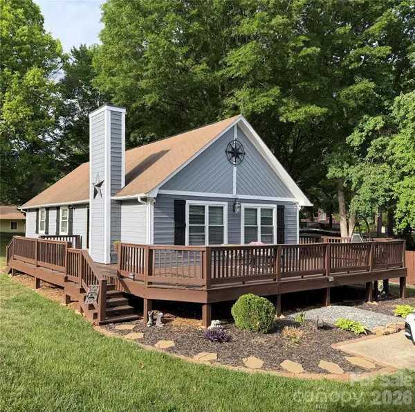 2050 16th Avenue Place Sw, Hickory, NC 28602