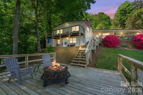 6566 Harbor Lane, Conover, NC 28613