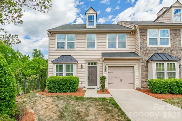 9622 Springholm Drive, Charlotte, NC 28278