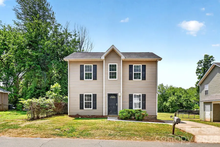 3335 Avalon Avenue, Charlotte, NC 28208 - #3