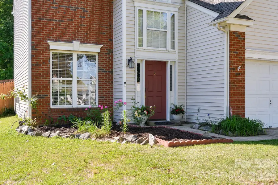 2926 Crawford Brook Lane, Charlotte, NC 28269 - #3