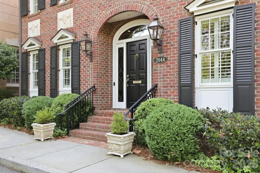 2044 Queens Road W, Charlotte, NC 28207 - #3