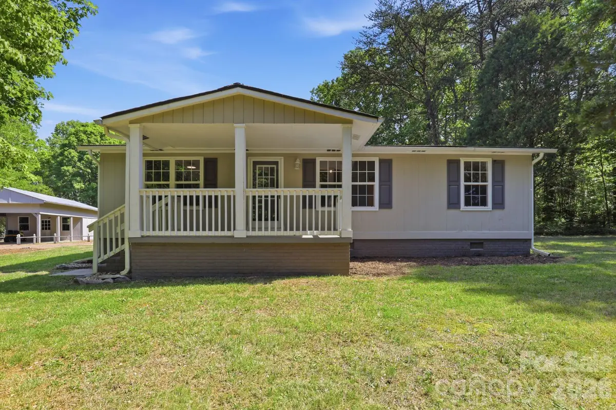 136 Woodridge Lane, Mooresville, NC 28115 - #1