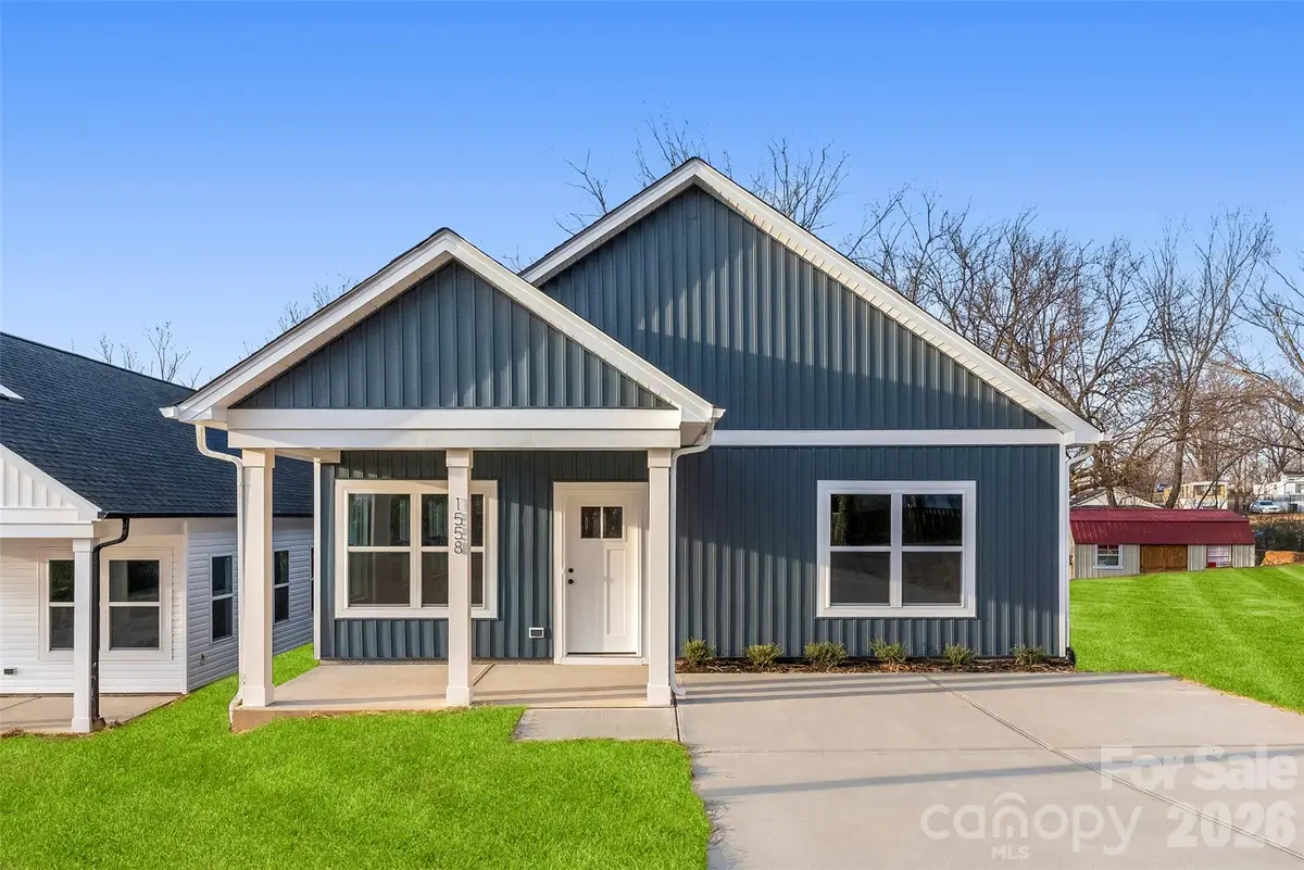 1558 7th Avenue Drive Sw, Hickory, NC 28602 - #1