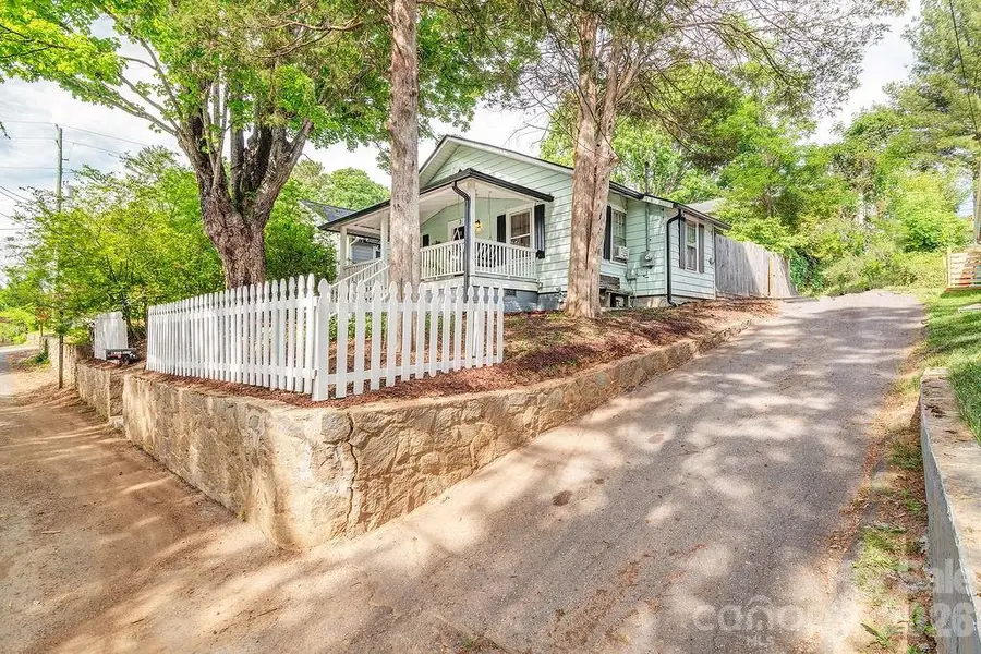 3 Irving Street, Asheville, NC 28804 - #2