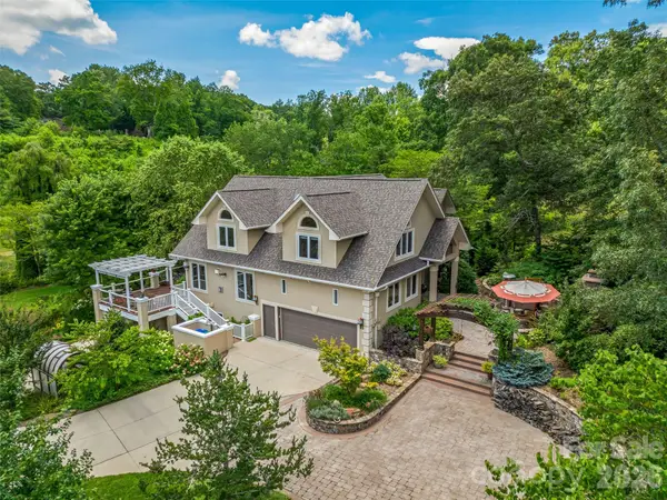 212 S Plains Drive, Asheville, NC 28803