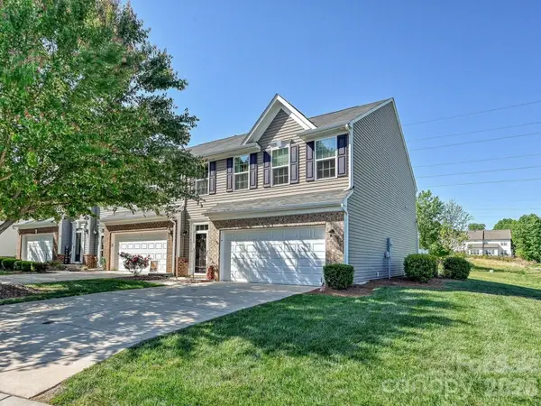 7142 Mariners Village Drive, Denver, NC 28037