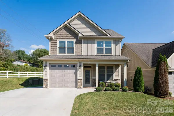 31 Burlington Lane, Fletcher, NC 28732