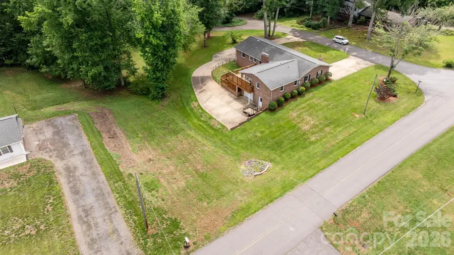 3301 Windsor Place, Statesville, NC 28625 - #2