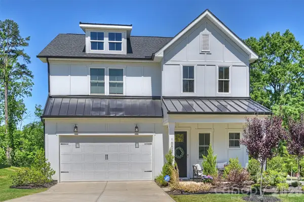 1002 Parkes Street, Matthews, NC 28105