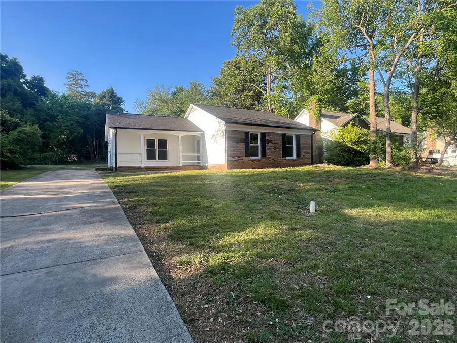 1712 Blandford Drive, Charlotte, NC 28262 - #3