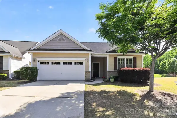 8807 Heartleaf Road, Charlotte, NC 28227