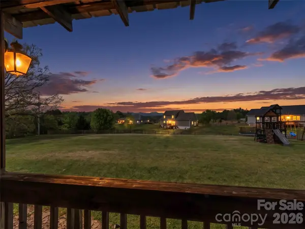 120 Lillie Lane, Marshall, NC 28753
