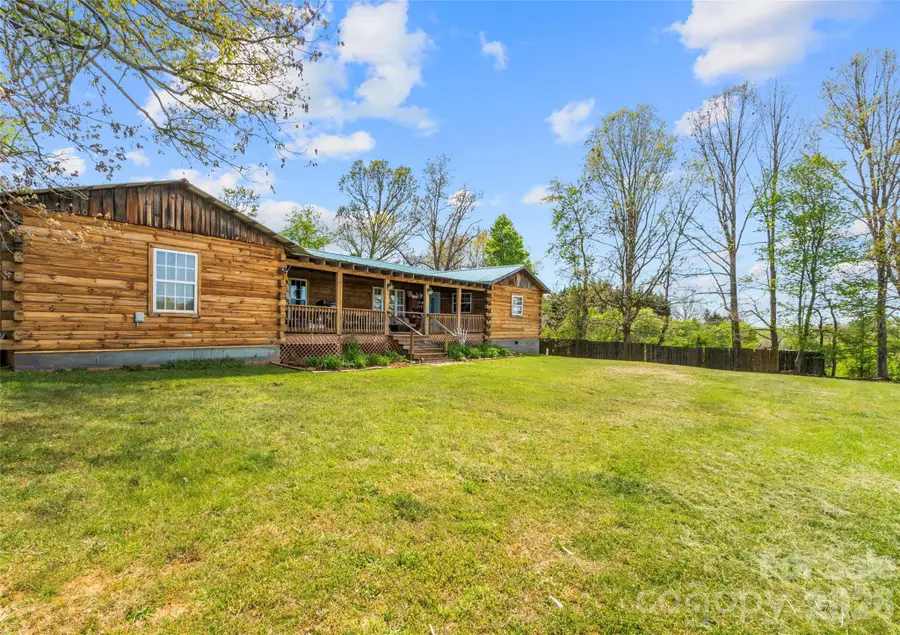 120 Lillie Lane, Marshall, NC 28753 - #3