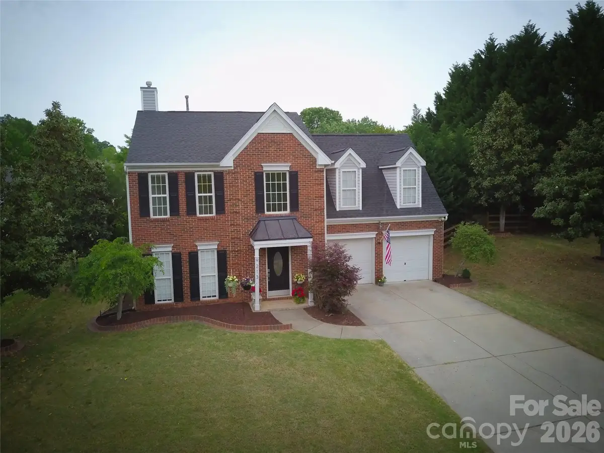 9213 Chastain Walk Drive, Charlotte, NC 28216 - #1