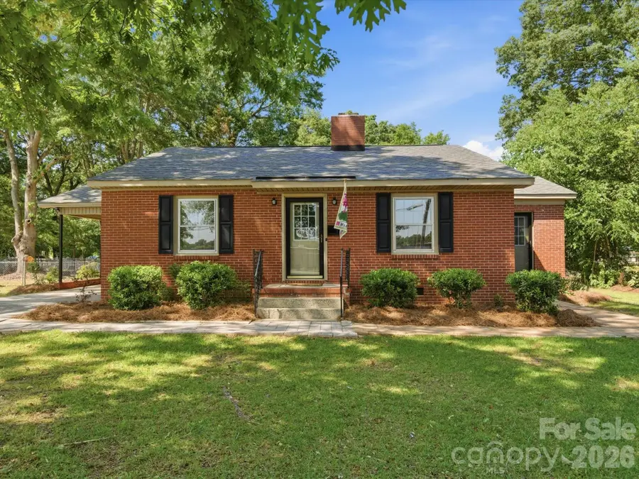 419 Knox Street, Clover, SC 29710 - #3