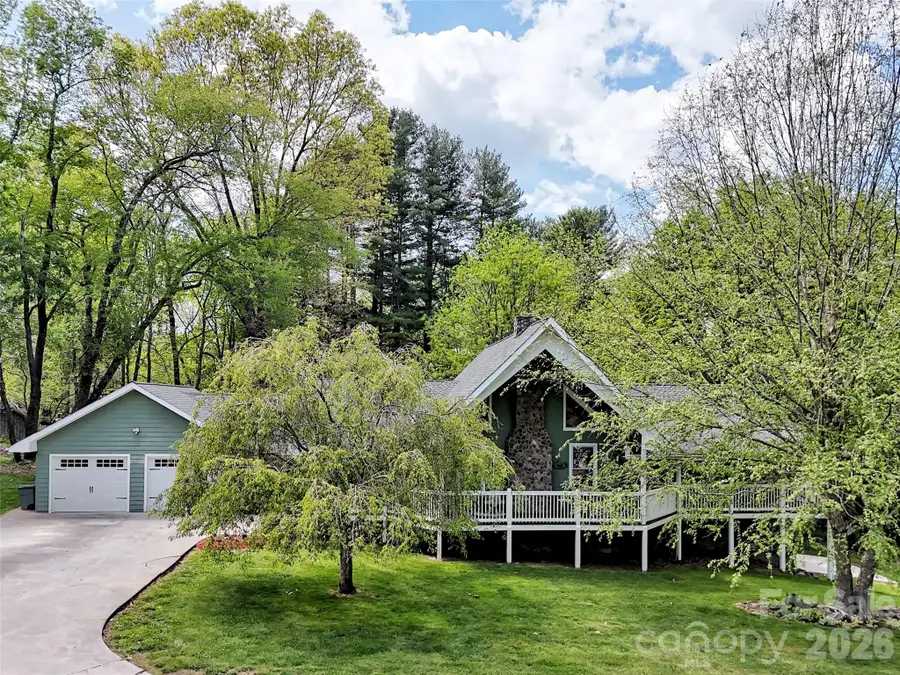 129 Hooper Haven Drive, Waynesville, NC 28786 - #2