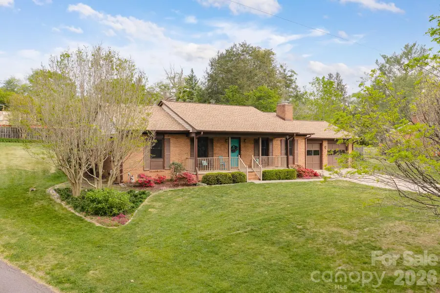 15 Pinedale Road, Asheville, NC 28805 - #2