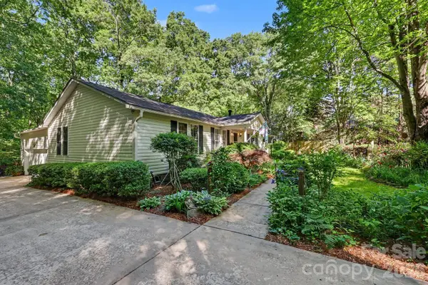 10112 Idlewild Road, Matthews, NC 28105