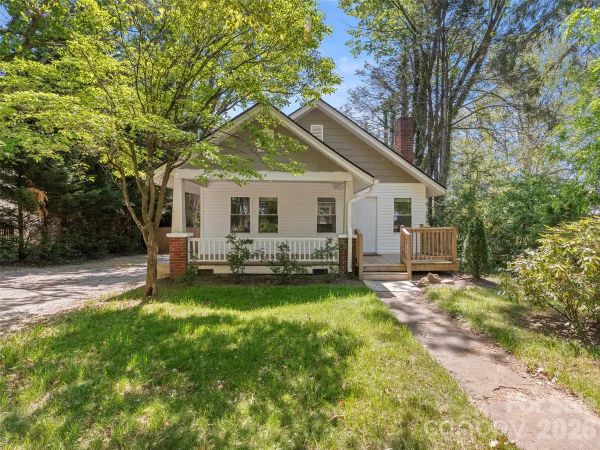 926 W Chapel Road, Asheville, NC 28803 - #1
