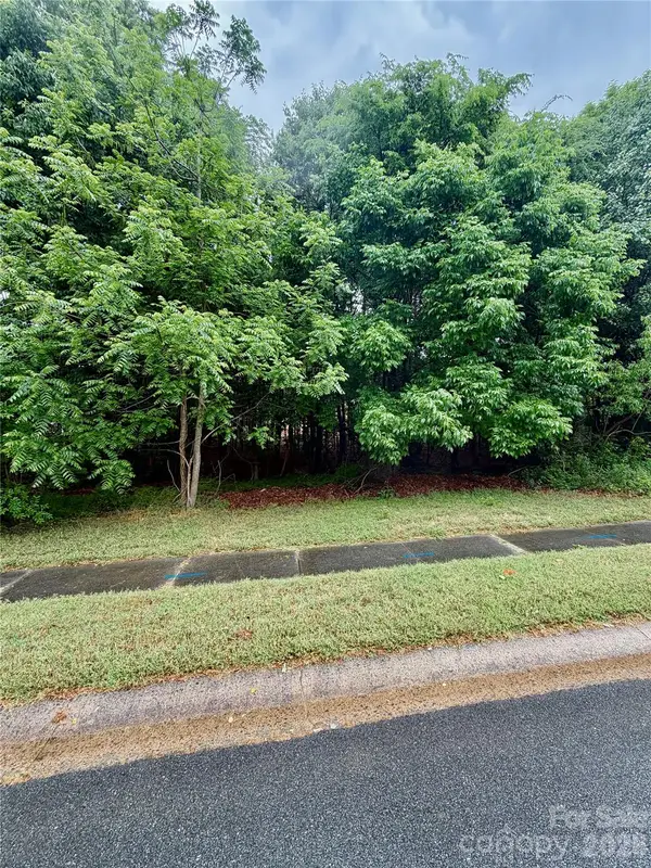 1808 Brandywine Drive, Matthews, NC 28105