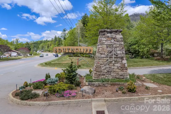 67 Clear Water Trail Road #511, Fairview, NC 28730
