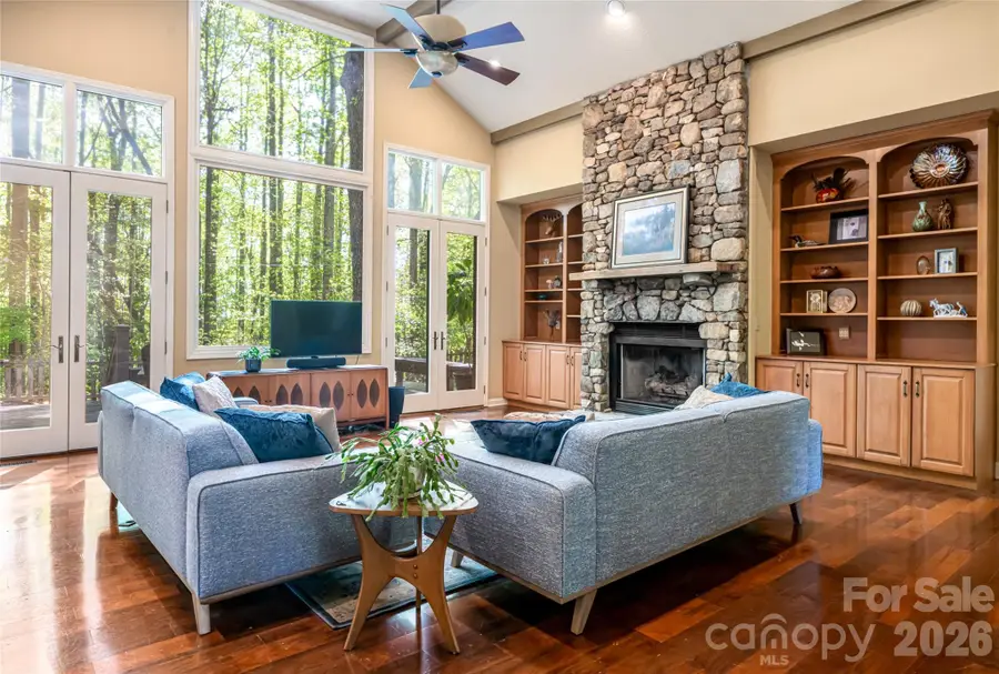 109 Little Cherokee Ridge, Hendersonville, NC 28739 - #2