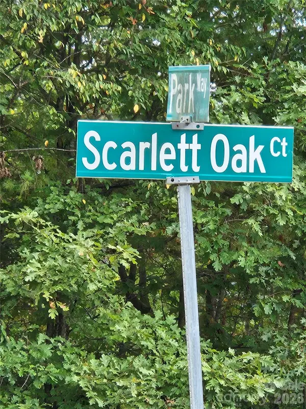 412 NE Scarlett Oaks Court, Lenoir City, NC 28645