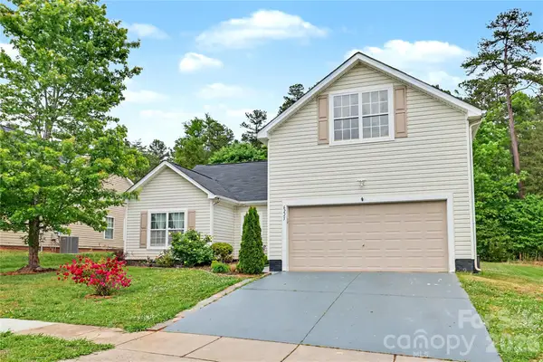 6225 Sid Crane Drive, Charlotte, NC 28216