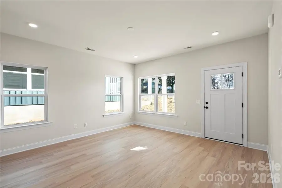 1562 7th Avenue Drive Sw, Hickory, NC 28602 - #3