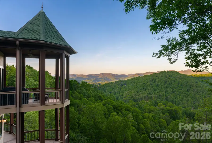 326 Summit Drive, Whittier, NC 28789 - #2