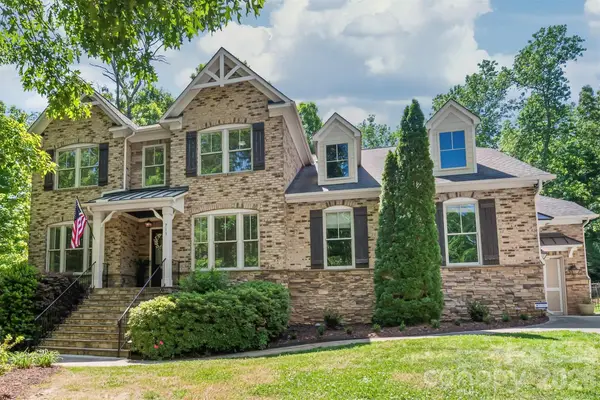 713 Woodcliff Court, Waxhaw, NC 28173