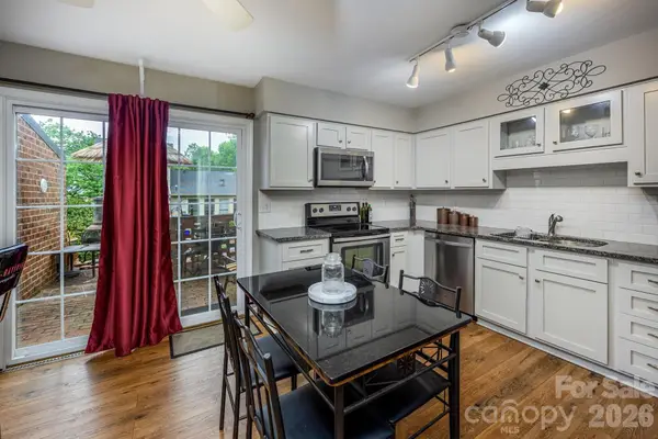 911 21st Avenue Ne #911, Hickory, NC 28601