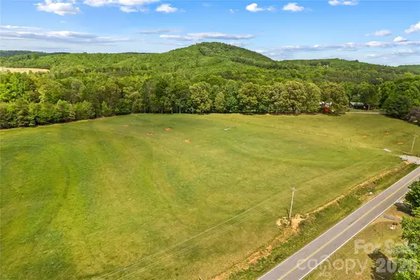 562 Mountain View Road, Statesville, NC 28625