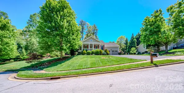 7 Magic Sam Court, Biltmore Lake, NC 28715
