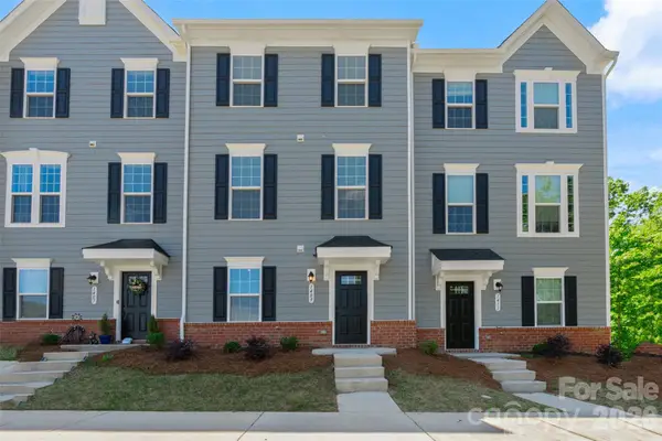 1409 May Apple Drive, Matthews, NC 28104