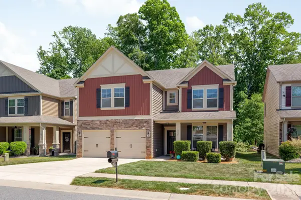 10020 Michael Crossing Drive, Charlotte, NC 28213