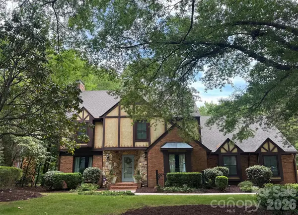 5101 Lindstrom Drive, Charlotte, NC 28226